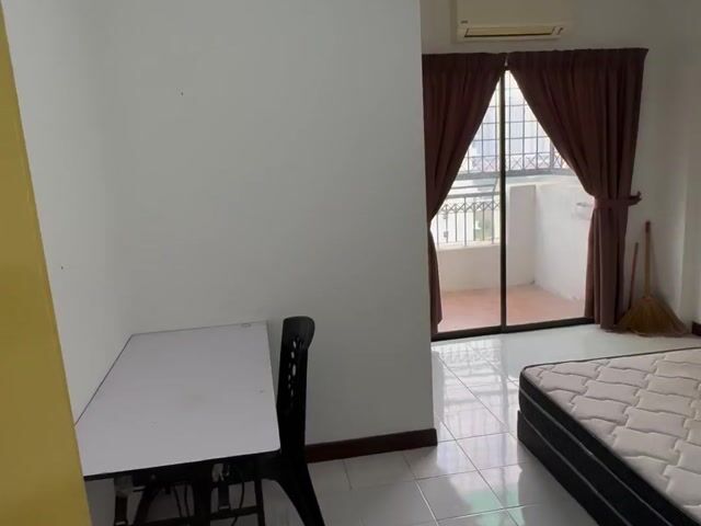 Video Image 1