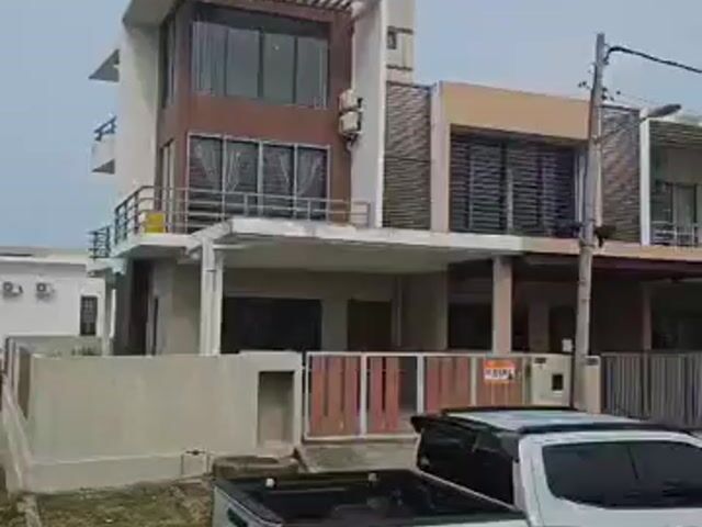 Video Image 1