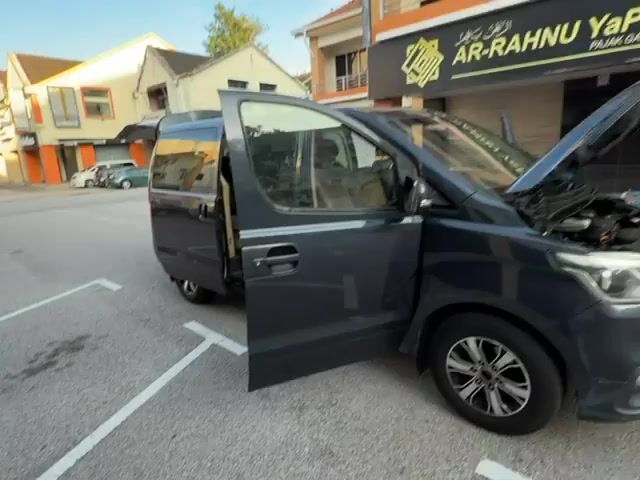 2018 Hyundai GRAND STAREX 2.5 ROYALE PREMIUM (A) - 1