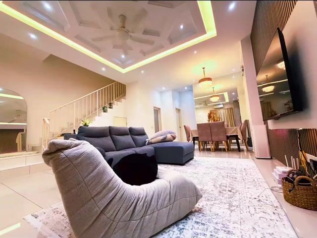 Video Image 1