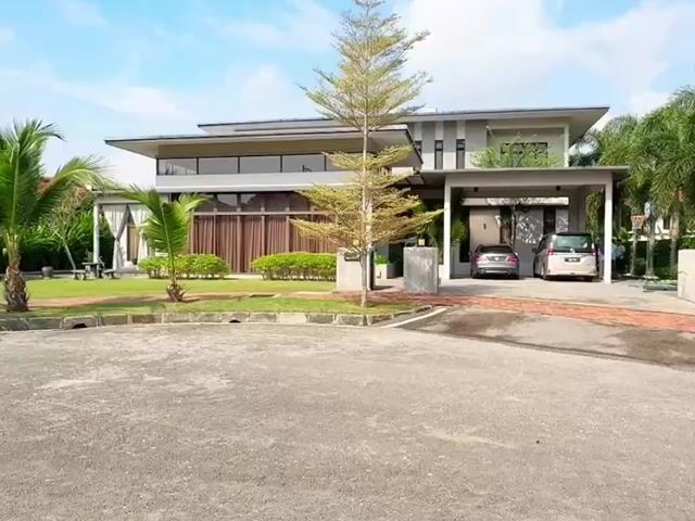 Video Image 1