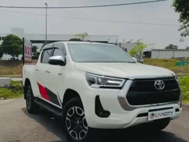 2024 Toyota HILUX 2.4 V FL 12K SUPERBLOW WITH WRTY - 1