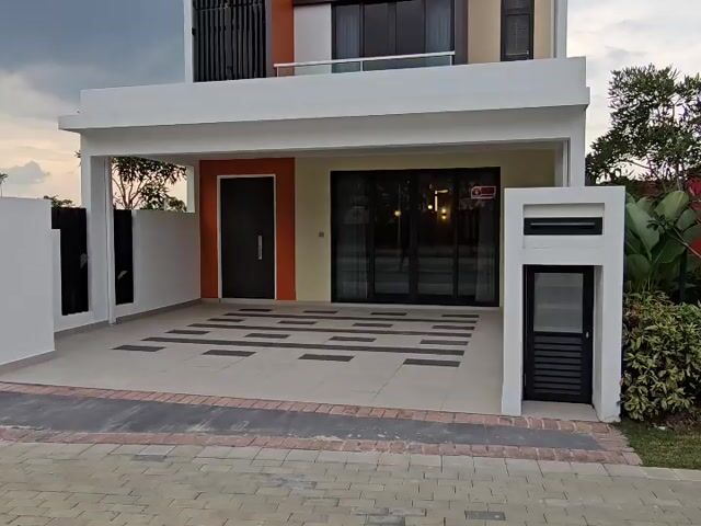 Video Image 1