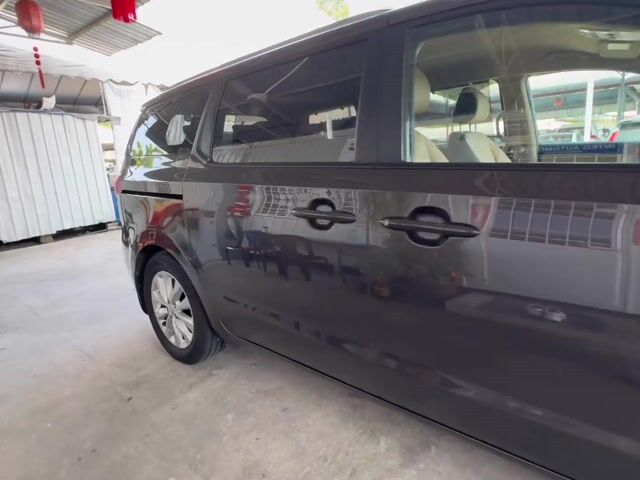 2017 Kia GRAND CARNIVAL 2.2 D YP (A), 1 OWNER - 1