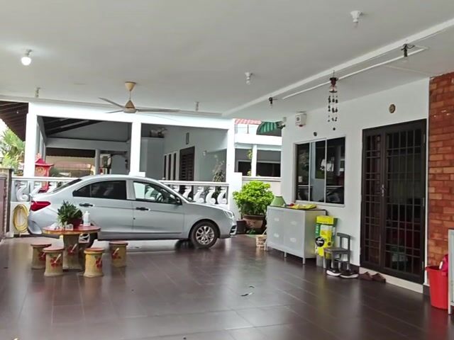 Video Image 1