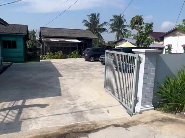 Video Image 1