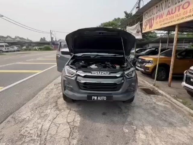 Isuzu D-MAX 1.9(A) PREMIUM RZ4E 6-Spd 4X4 pickups - 1