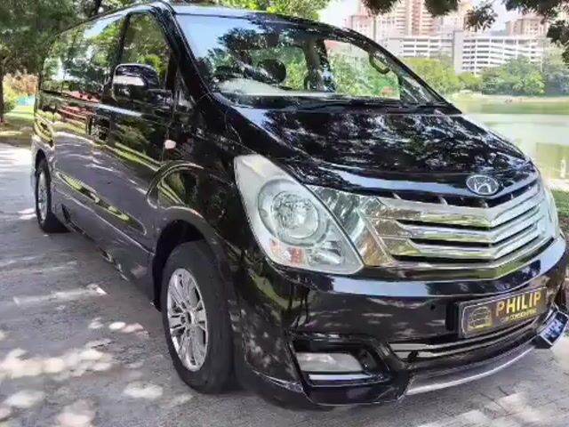 2014 HYUNDAI GRAND STAREX 2.5 ROYALE Boleh Loan Lg - 1