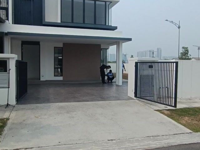 Video Image 1