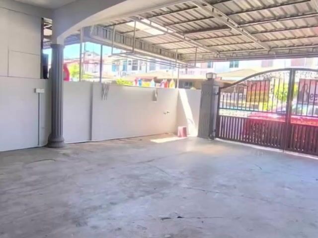 Video Image 1