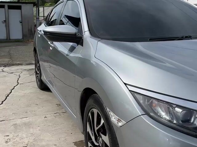 Honda CIVIC 1.8 S 2019 Auto - 1