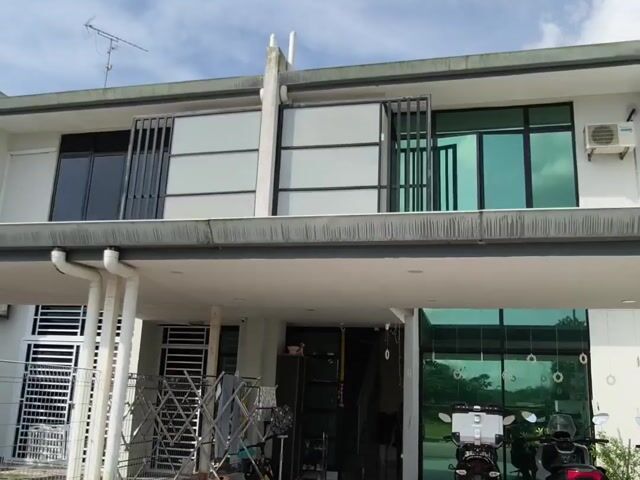 Video Image 1