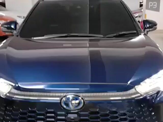 Toyota COROLLA CROSS 1.8 HEV Facelift In Warranty - 1