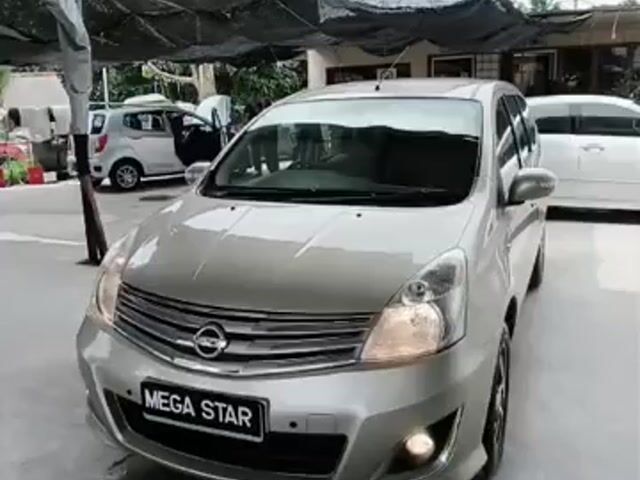 Nissan Grand Livina 1.8 (A) 2012 - 1