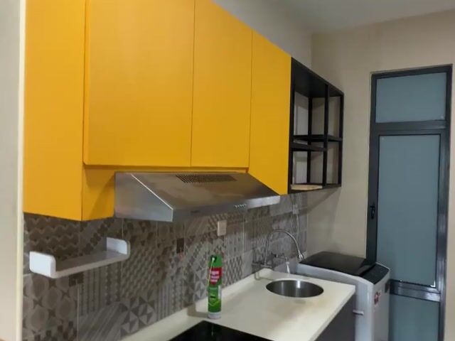 Video Image 1