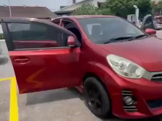 2015 Perodua MYVI 1.3 SE ZHS (A) FREE WARRANTY - 1
