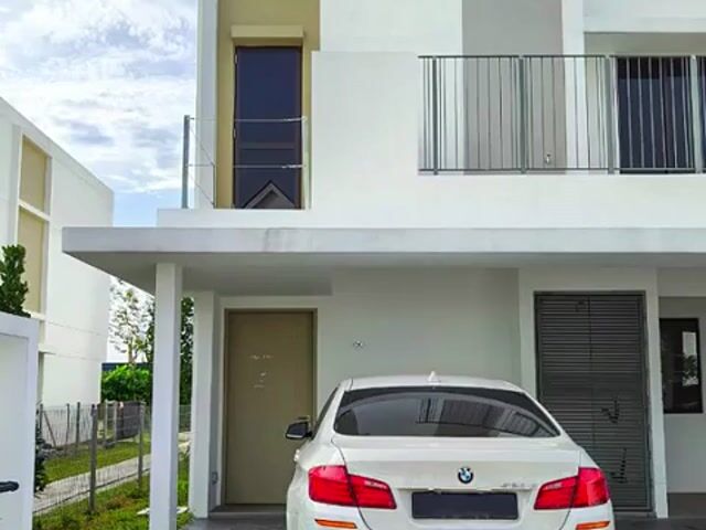 Video Image 1