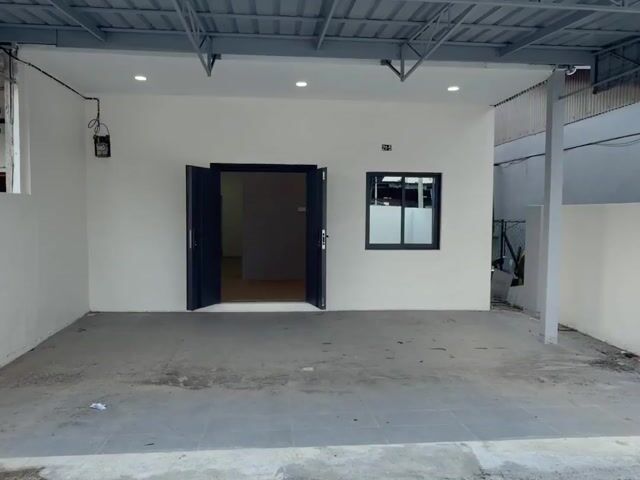 Video Image 1