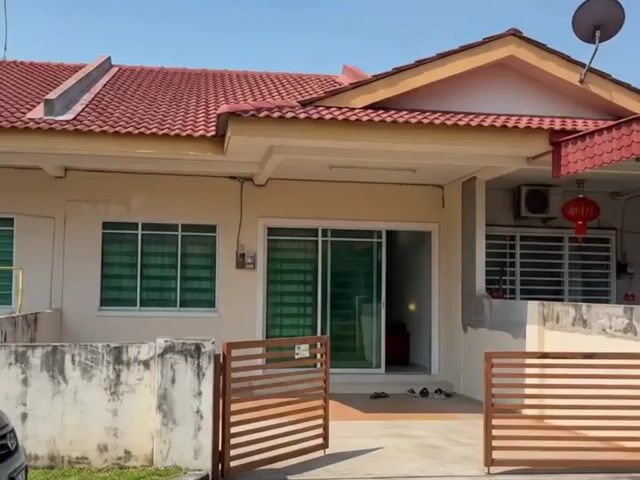 Video Image 1