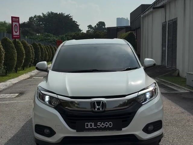 Honda HR-V1.8 E V RS PADDLE-SHIFT TIPTOP CONTION - 1