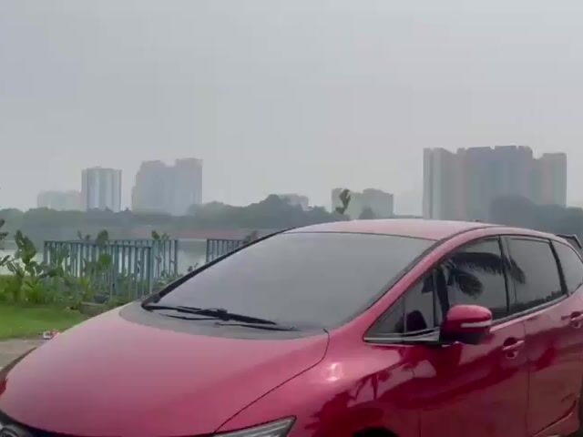 2015 HONDA JADE 1.5 RS Tiptop Condition Can Loan!! - 1