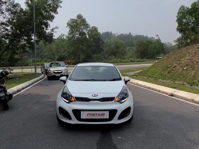2014Kia Rio H/Back 1.4 (A)BlacklistBolehLoanKedai - 1