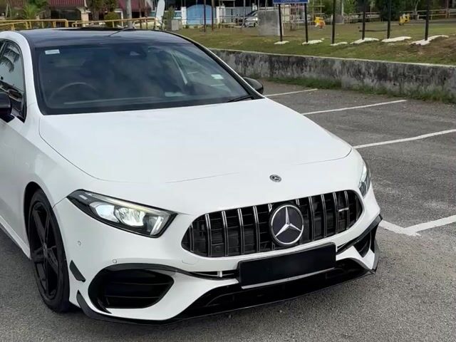 2019 Mercedes Benz A200 1.3 H/BACK✅ 35k KM MILEAGE - 1