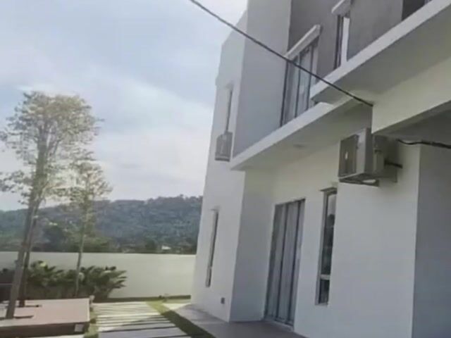 Video Image 1