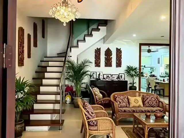 Video Image 1