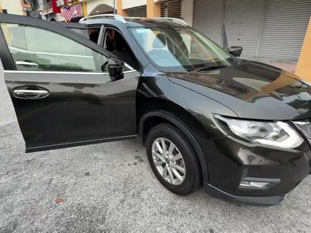 2019 Nissan X-TRAIL 2.0 Facelift No 4443 One Owner - 1