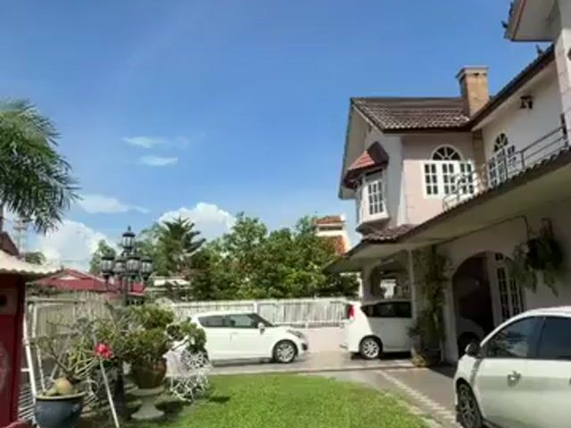 Video Image 1