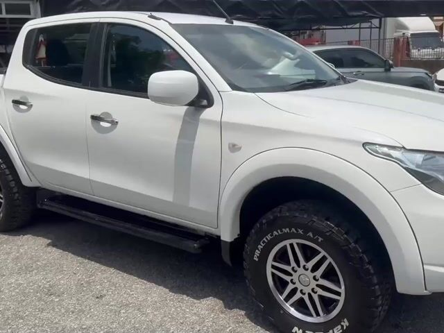 2017 Mitsubishi TRITON 2.4 VGT (A) WARANTY FREE - 1