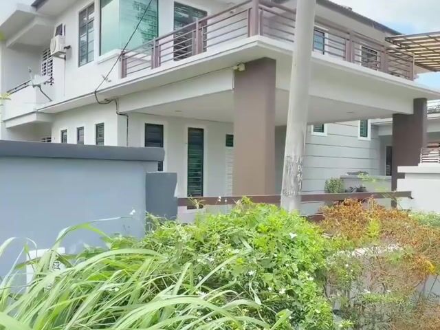 Video Image 1