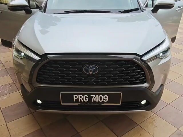 2024 Toyota COROLLA CROSS 1.8 HYBRID (19k km Only) - 1