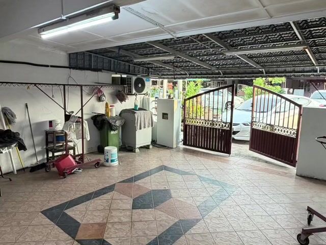 Video Image 1