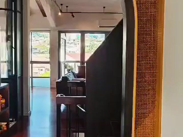 Video Image 1