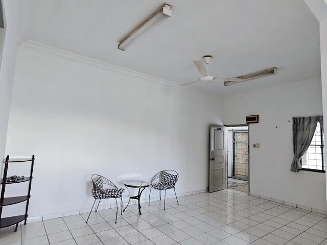 Video Image 1