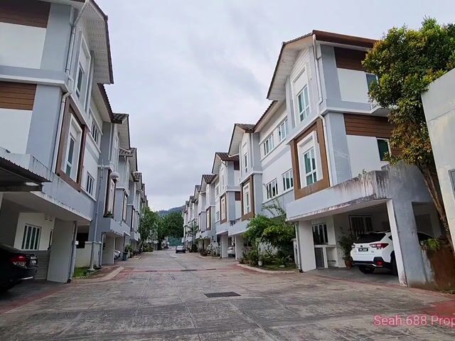Video Image 1
