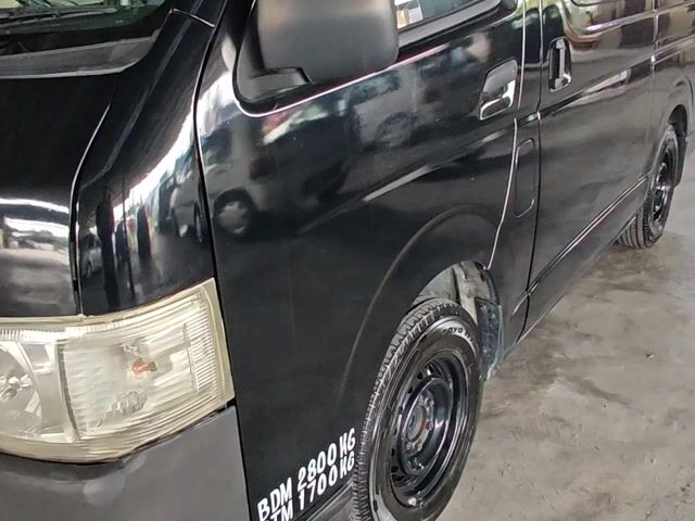 2010 Toyota hiace panel van 2.5 manual - 1