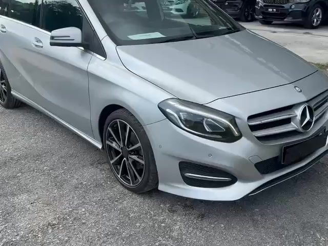 Mercedes Benz B200 FACELIFT R/CAMERA MOMERY SEAT - 1