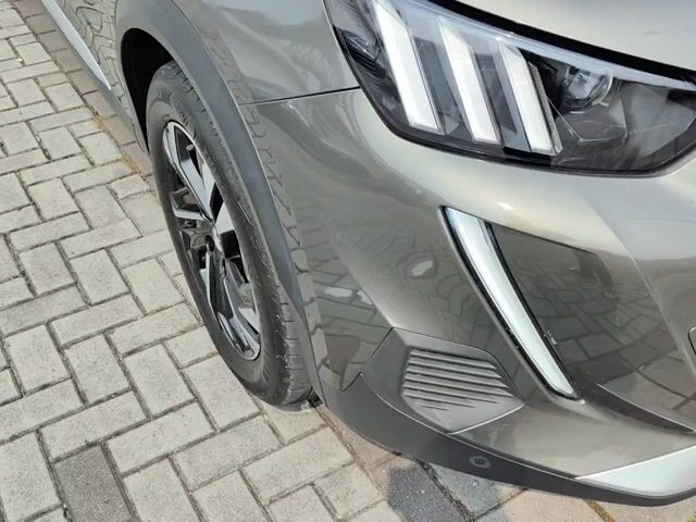 Peugeot 2008 PURETECH 1.2 L FULL SERVICE WARRANTY  - 1