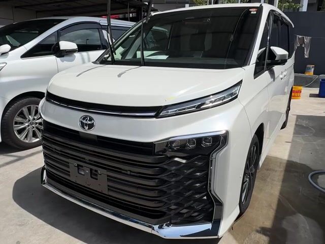 2022 Toyota VOXY 2.0 S-Z (A) - 1