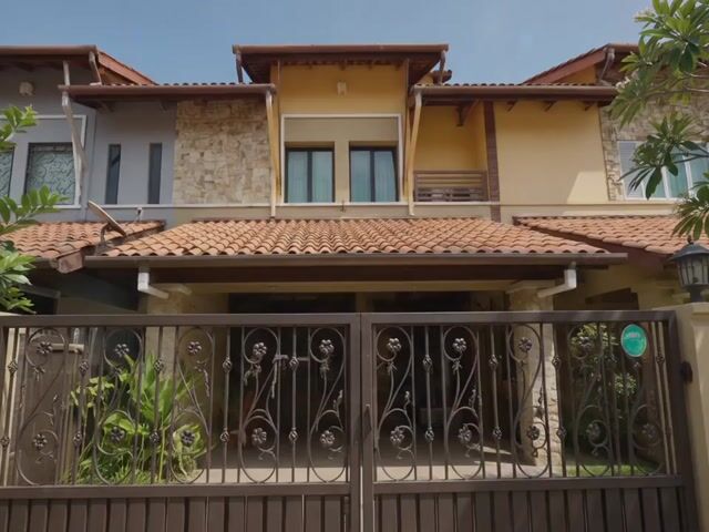 Video Image 1