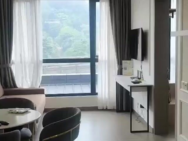 Video Image 1