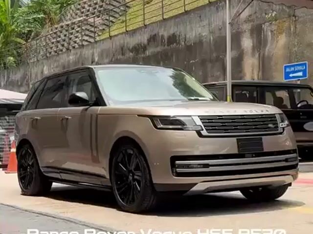 2023 Land Rover RANGE ROVER 4.4 VOGUE P530 Vogue - 1