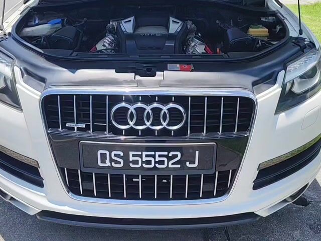 2010 Audi Q7 4.2 FSI 7 SEATER - 1