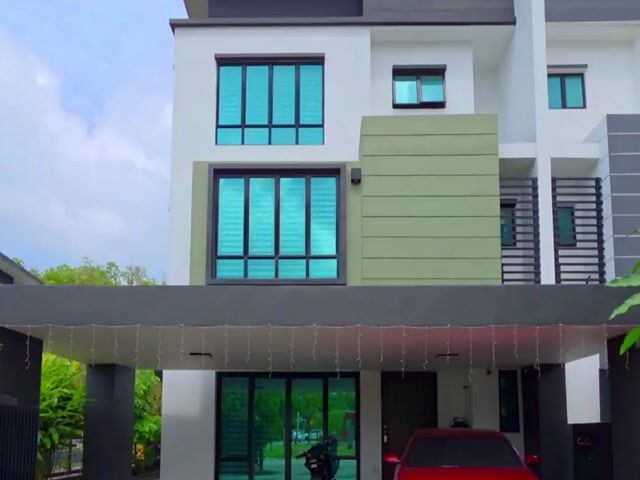 Video Image 1