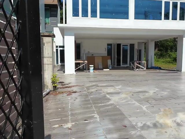 Video Image 1