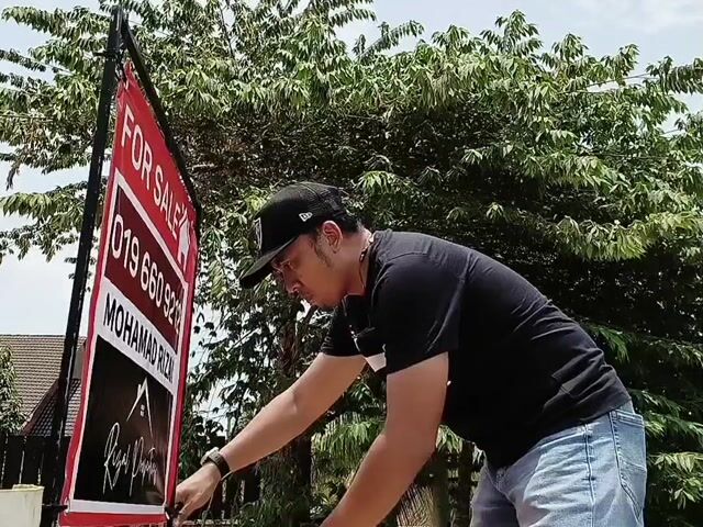 Video Image 1