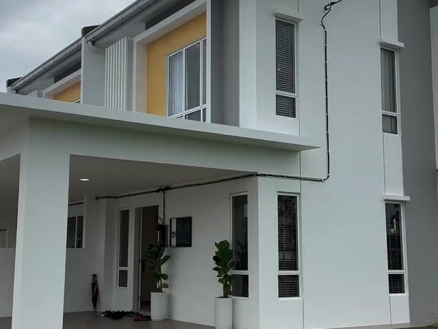 Video Image 1